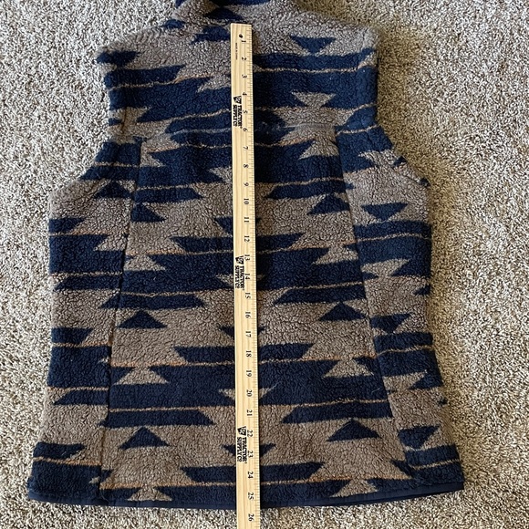 The North Face Sz L Campshire Aztec Women's Fleece Vest - Brown and Navy. - Picture 6 of 13